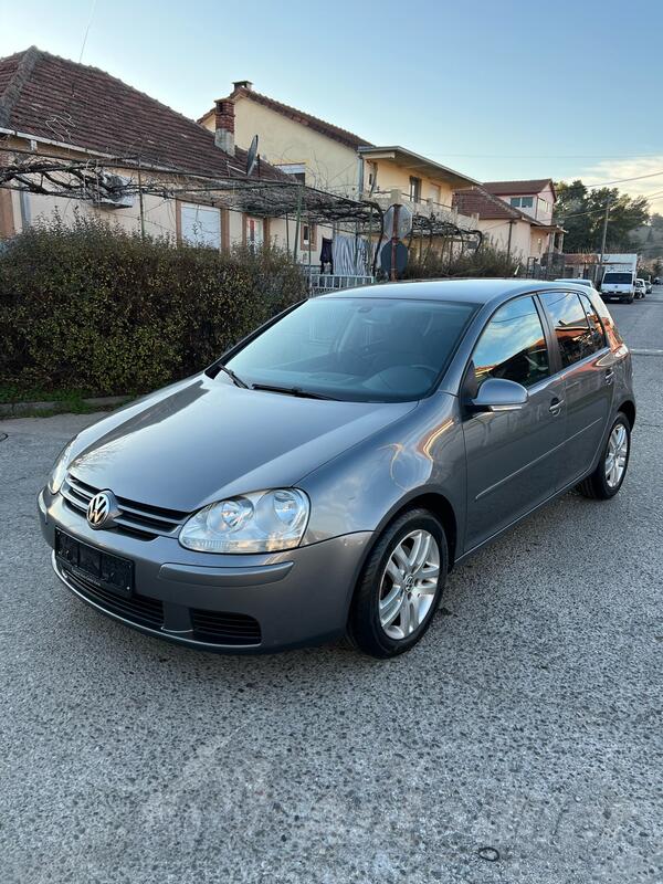 Volkswagen - Golf 5 - 1.9 TDI