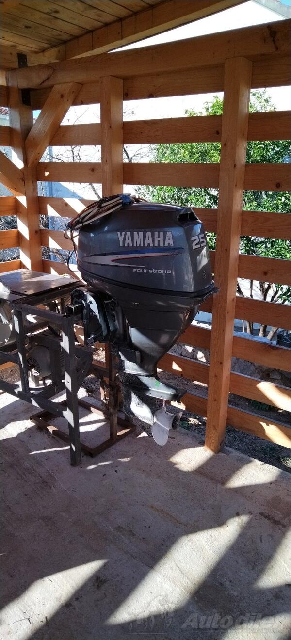 Yamaha - 25ks - Motori za plovila
