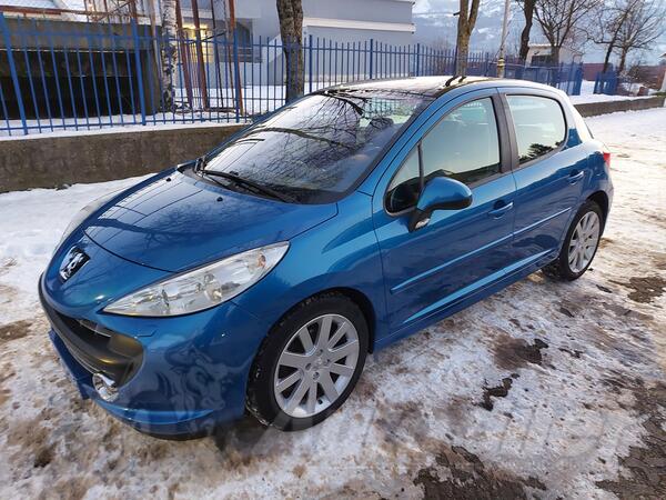 Peugeot - 207