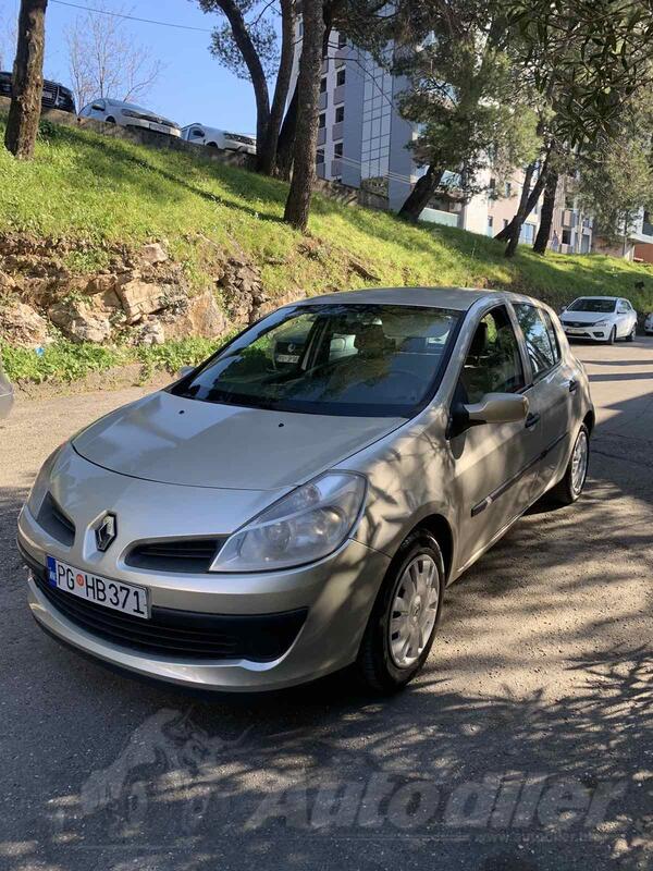 Renault - Clio