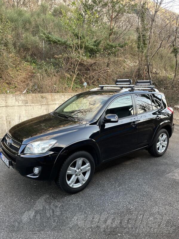 Toyota - RAV 4 - 2.2
