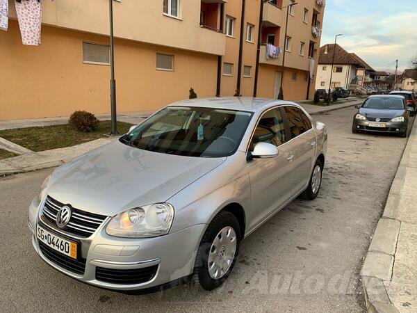 Volkswagen - Jetta - 1.9Tdi