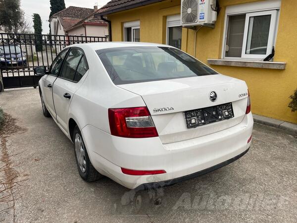U djelovima Škoda - Octavia 1.6 tdi