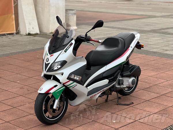 Gilera - Nexus 250