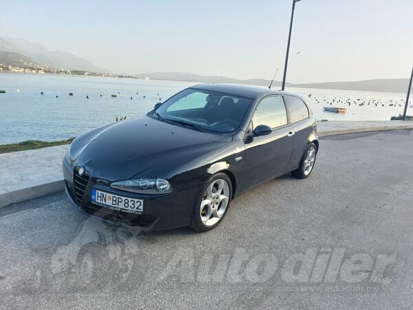 Alfa Romeo - 147 - 1.9 JTDm