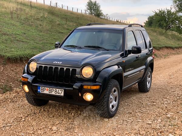 Jeep - Liberty - 2.5 CRD