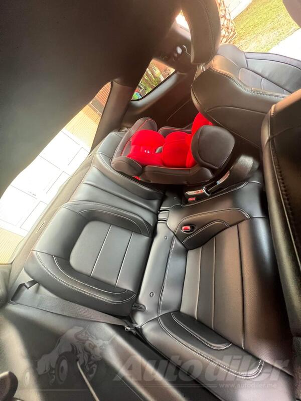 Ford mustang outlet isofix