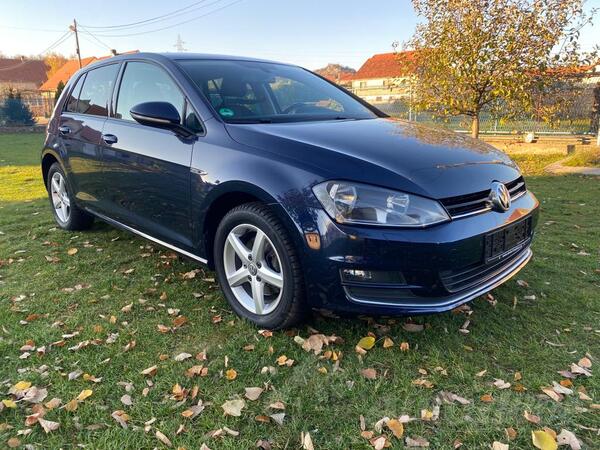 Volkswagen - Golf 7 - 1.6 TDI LOUNGE