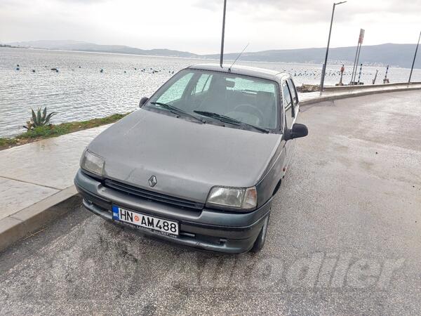 Renault - Clio - 1.4I