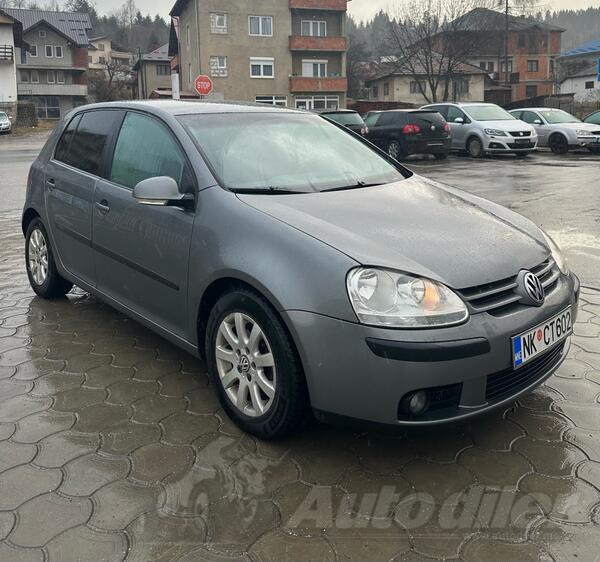 Volkswagen - Golf 5 - 2.0 tdi