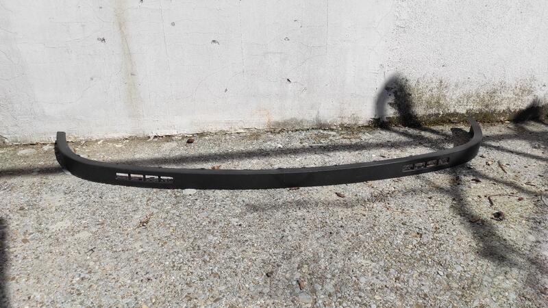 Spojleri za Clio god. 2002