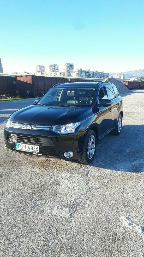 Mitsubishi - Outlander - 2.2 DI-D 4WD