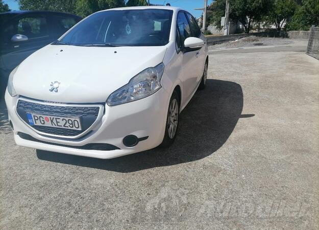 Peugeot - 208 - 1.4