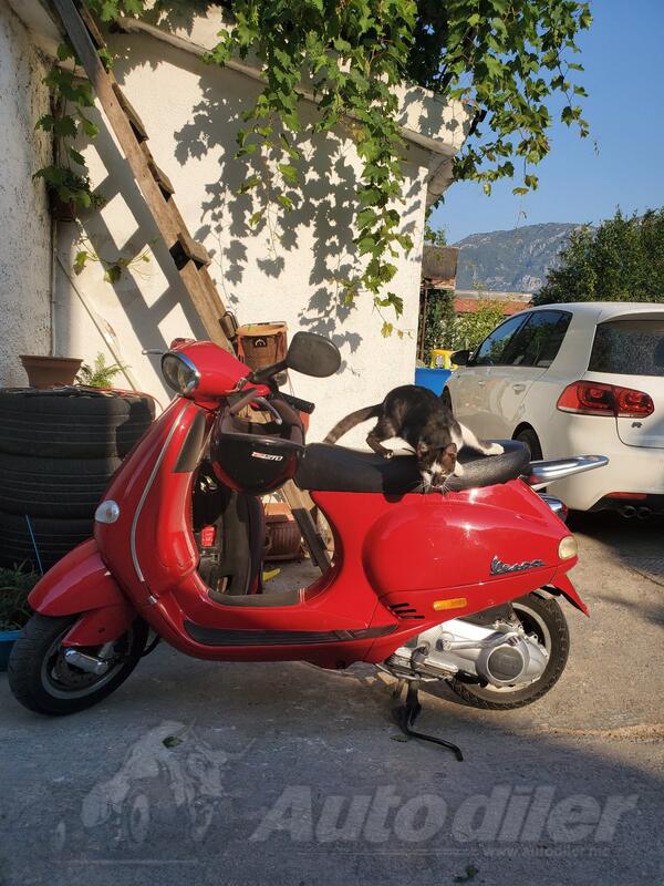 Vespa - ET4