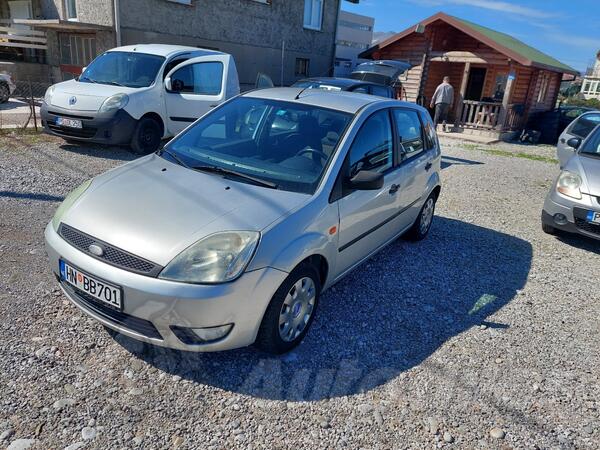 Ford - Fiesta - 1.2benz