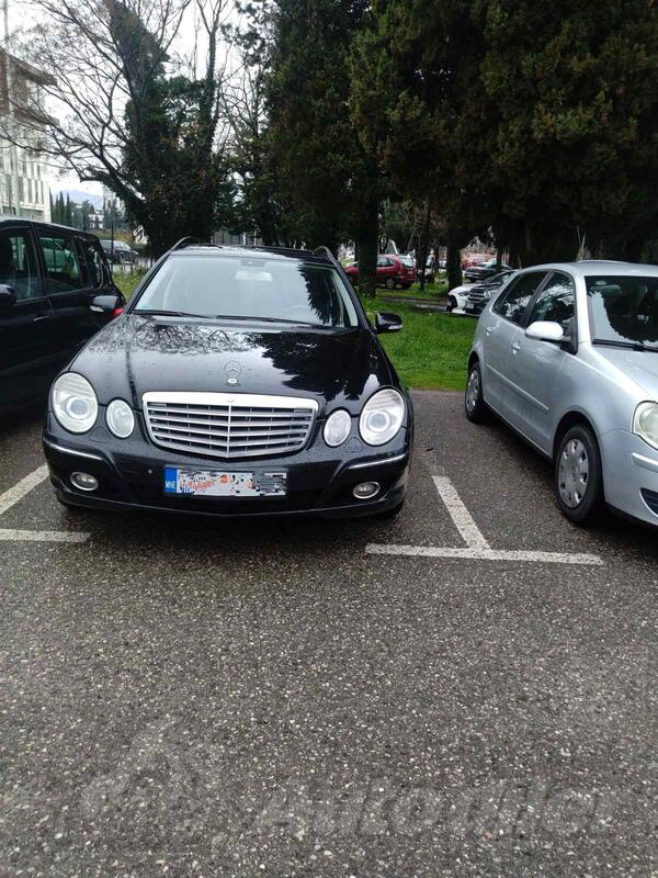 Mercedes Benz - E 220 - 220