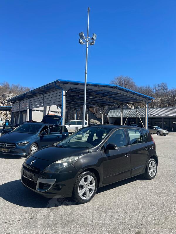 Renault - Scenic - 1.9dCi X-MOD