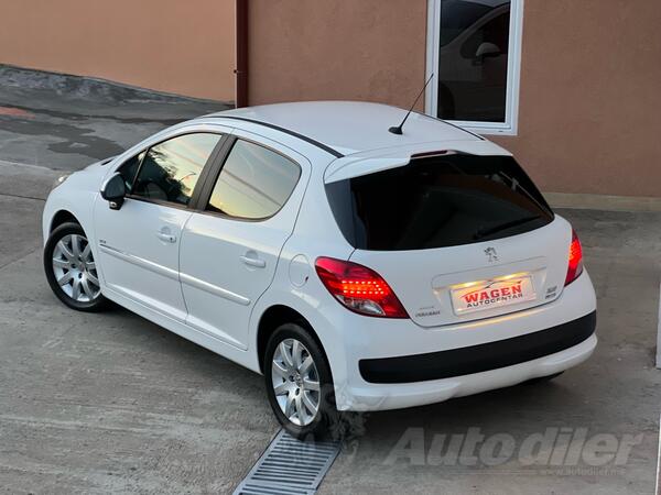 Peugeot 207 1.6 HDi 99g