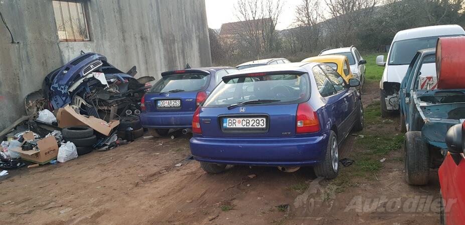 Honda - Civic - 1,4 is