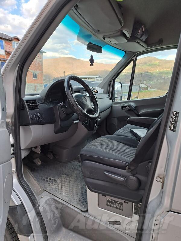 Mercedes Benz - Sprinter