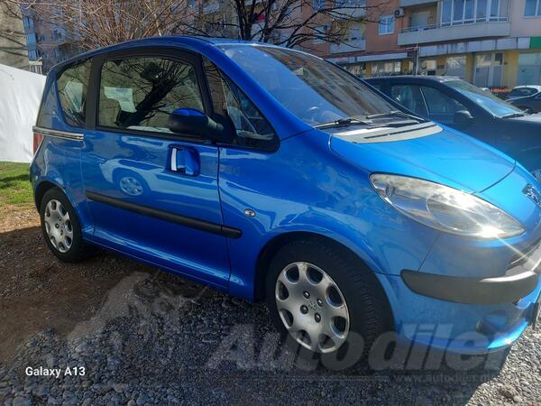 Peugeot - 1007 - 1.6 Benz AUTOMATIK