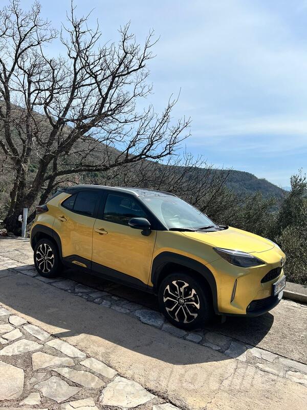 Toyota - Yaris - CROSS HYBRID 1.5HSD