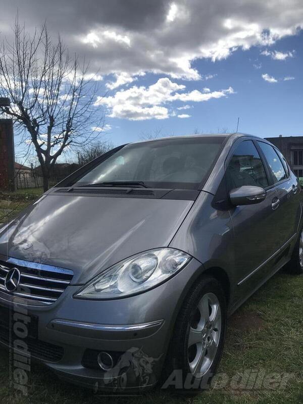 Mercedes Benz - A 180 - 2.0
