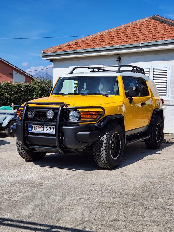 Toyota - FJ Cruiser - 4.0