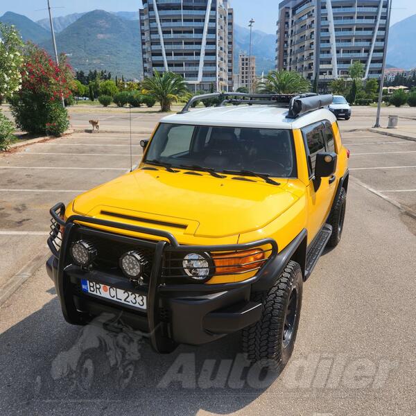 Toyota - FJ Cruiser - 4.0