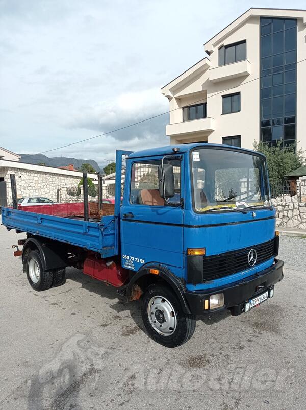 Mercedes Benz - 809