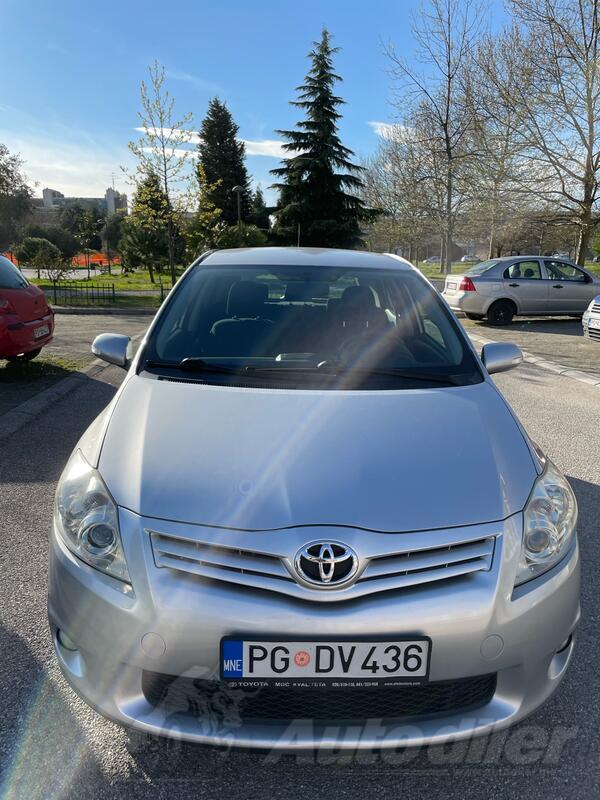 Toyota - Auris - 1.4 D-4D