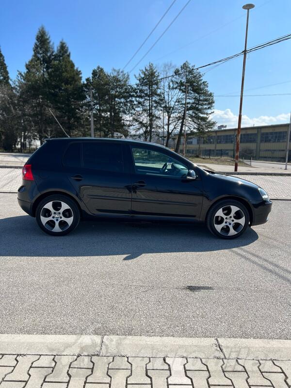 Volkswagen - Golf 5 - 1.9 tdi