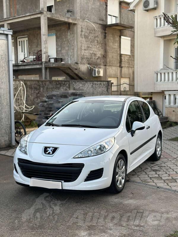 Peugeot - 207 - 1,6 HDI