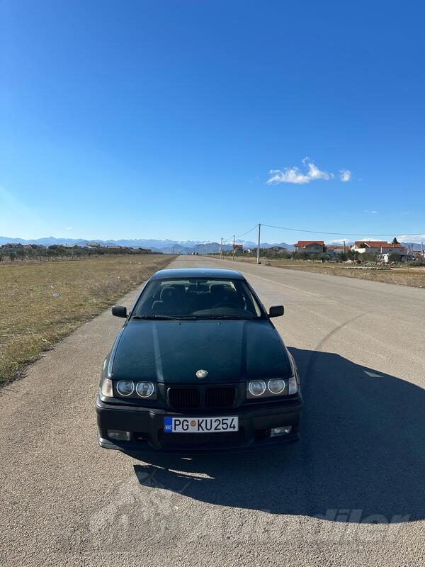 BMW - 318 - 318i