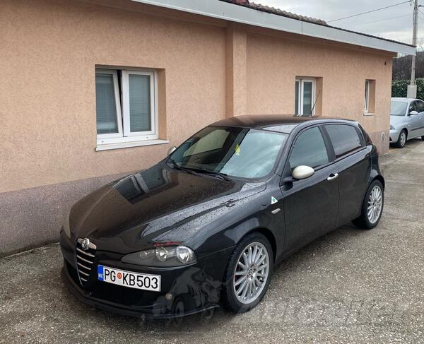 Alfa Romeo - 147 - 1.9 JTDm