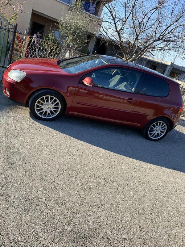 Volkswagen - Golf 5 - 1.9 tdi