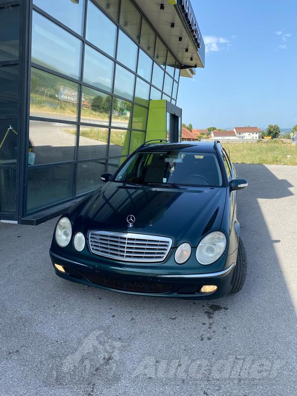 Mercedes Benz - 220 - 220