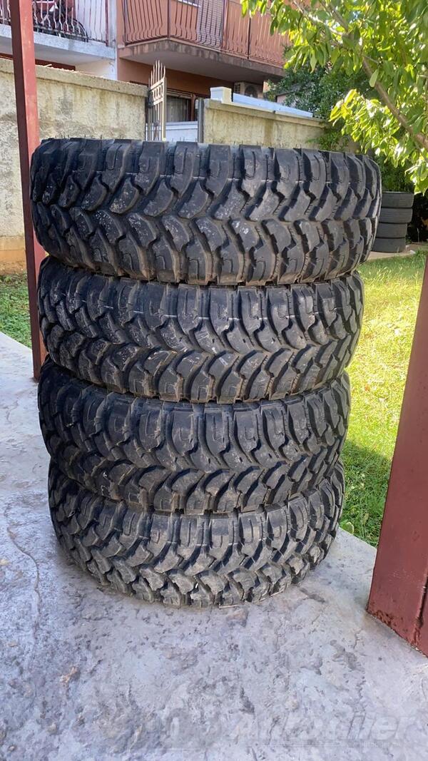 Fabričke felne i lada niva gume