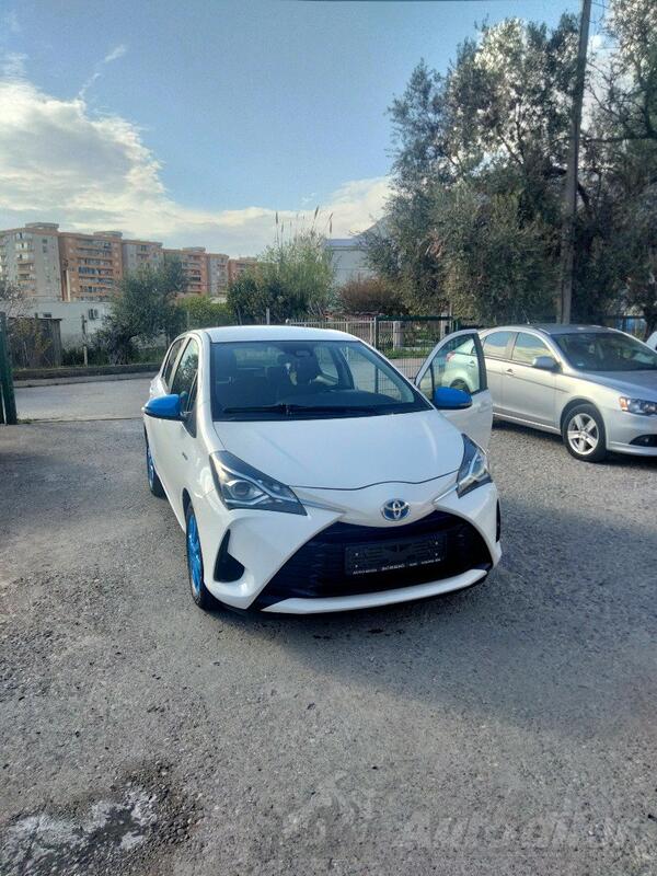Toyota - Yaris - HYBRID