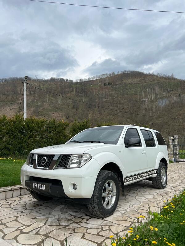 Nissan - Pathfinder - 2.5 dci