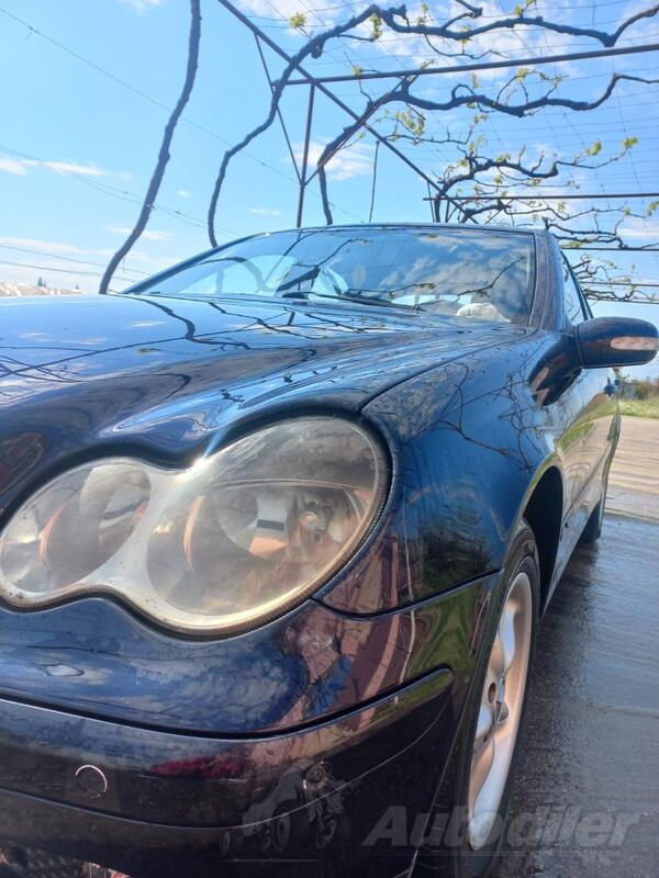 Mercedes Benz - C 200 - 2.2 CDI