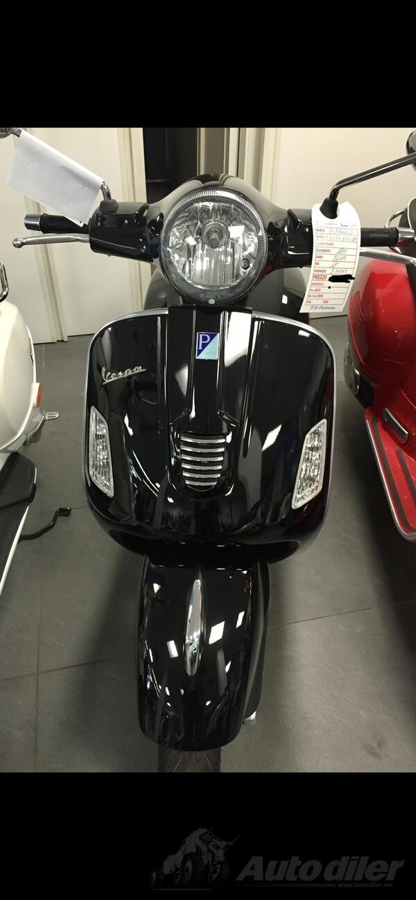 Piaggio - VESPA GTS 125