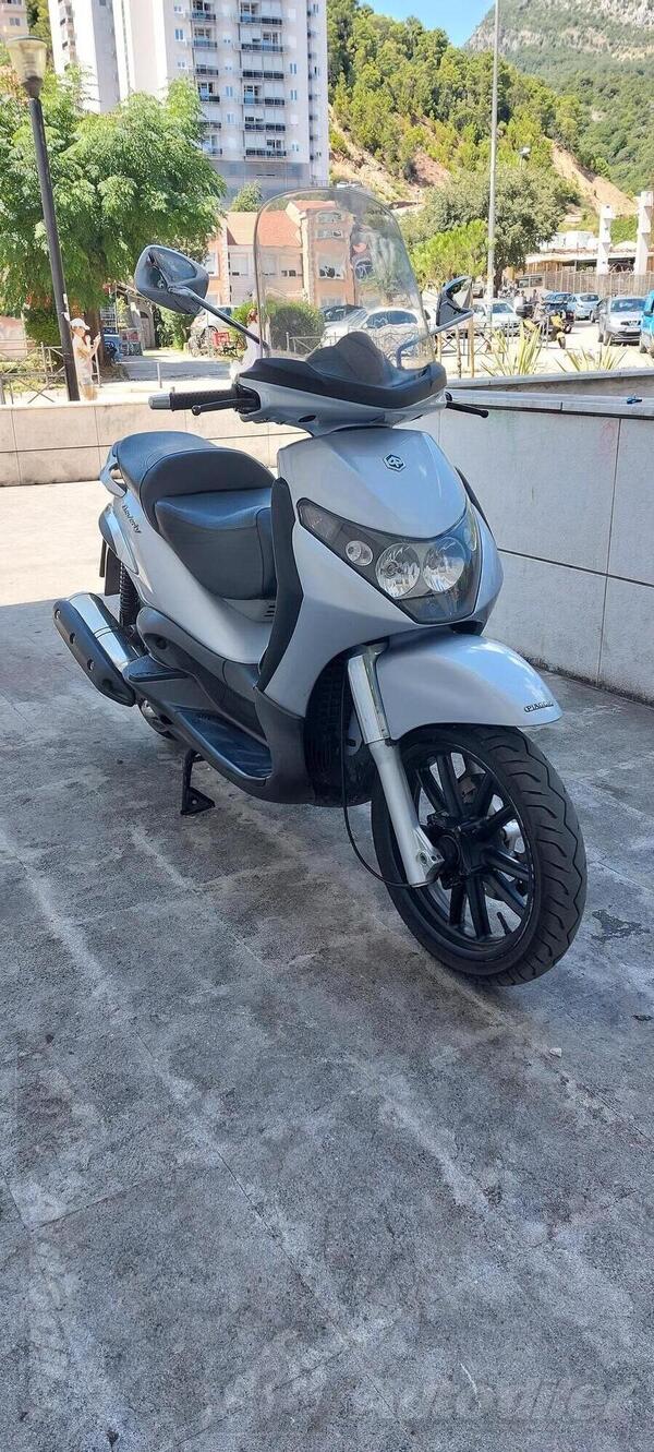 Piaggio - Beverly 400ie