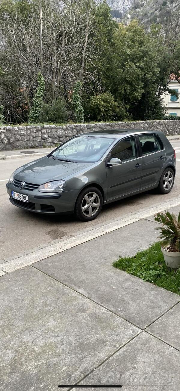 Volkswagen - Golf 5 - 1.9 TDI