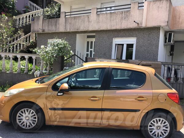 Peugeot - 207 - 1.4 benzin