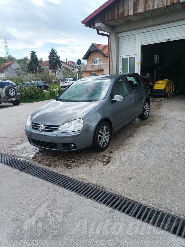 Volkswagen - Golf 5 - 1.9