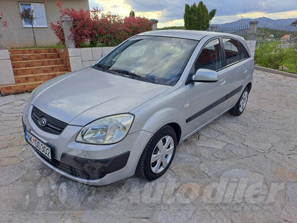 Kia - Rio