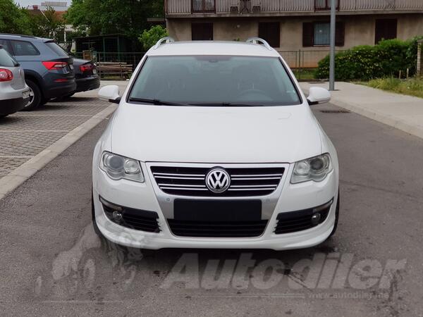 Volkswagen - Passat - 2.0 TDI 4motion R-LINE