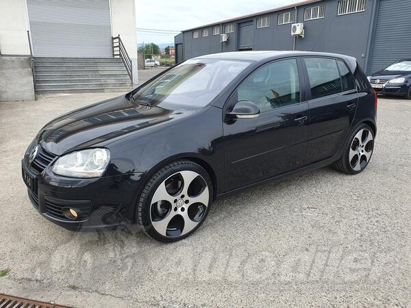 Volkswagen - Golf 5 - 2.0 TDI