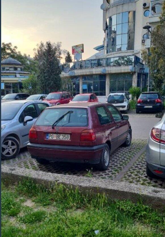 Volkswagen - Golf 3 - 1.4 benz